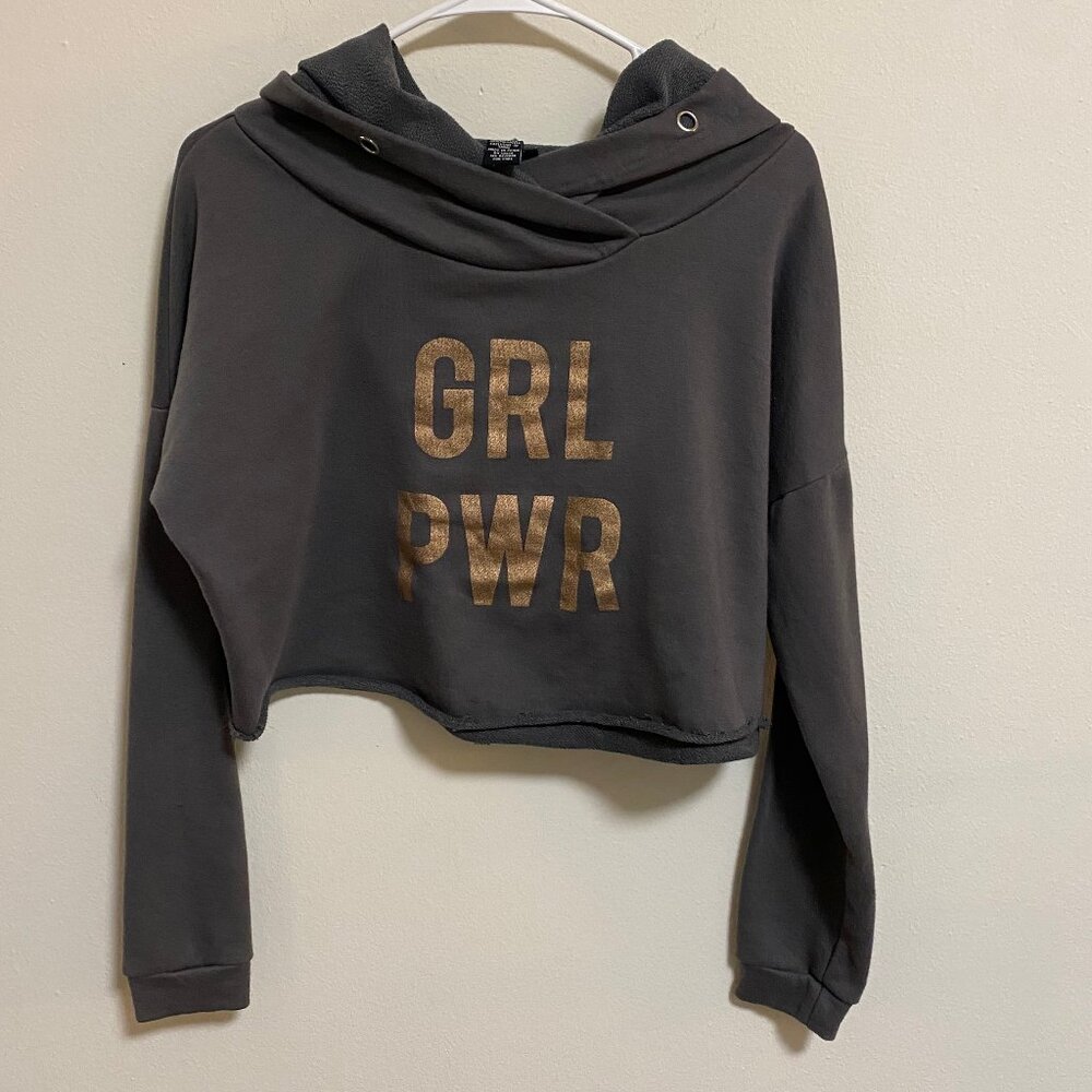 Rue21 "Grl Pwr" Graphic Cropped Sweatshirt Gray Sz M Raw Hem Cotton Blend EUC